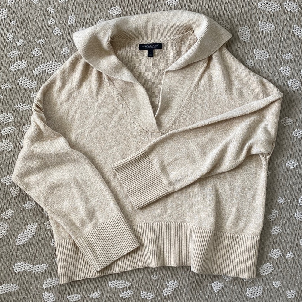 Banana Republic Collared Sweater Size Medium